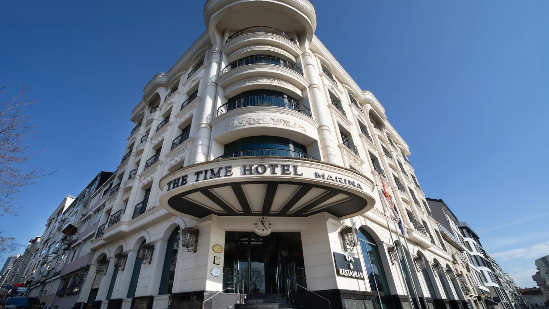 The Time Hotel Marina location